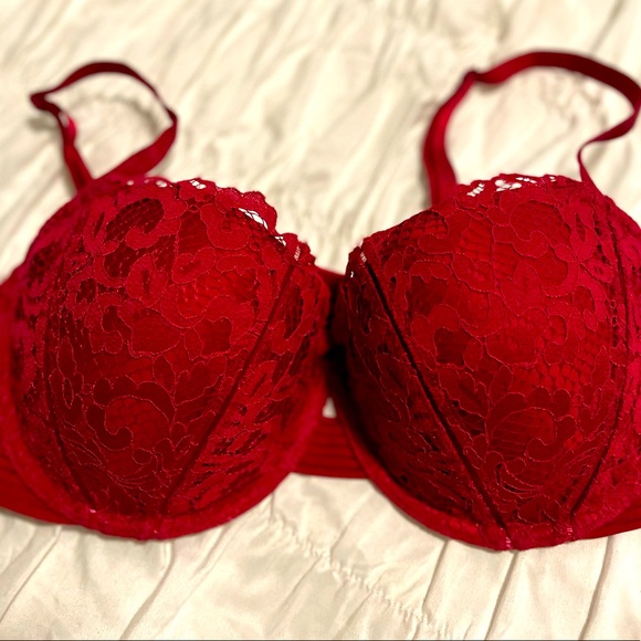Victoria's Secret Other - Victoria’s Secret Very Sexy Push-up. 34DD. All over lace